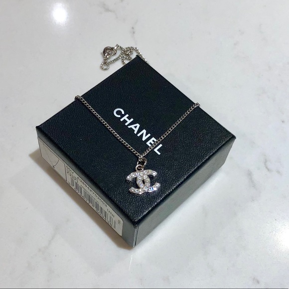 CHANEL Jewelry - Vintage Chanel necklace